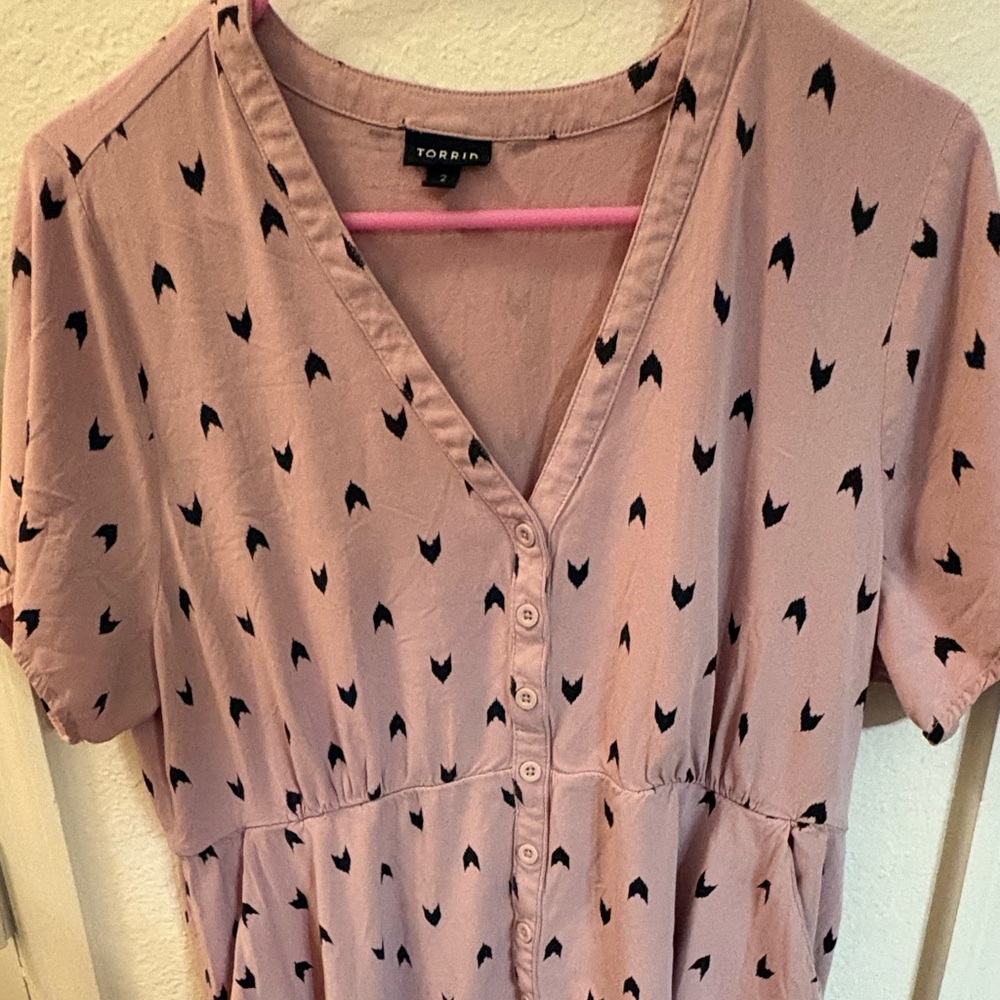 Torrid 2X Blush Pink Midi Dress with Chevron designs. - Picture 4 of 8